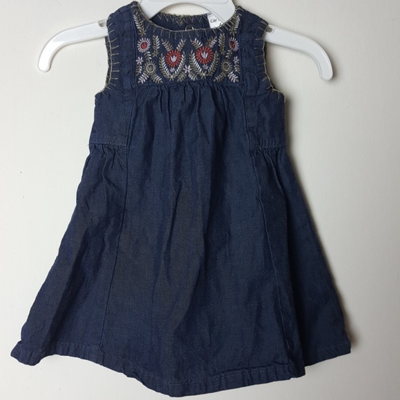 🎈SALE 🎈3 FOR $15 -Carter's 6 Months Jean Dress - Picture 2 of 5